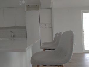 Reforma integral de cocina realizada por Reformas Alacant en Alicante